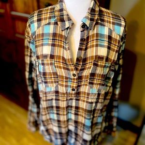 Cato, L, plaid, buttons up (half way)